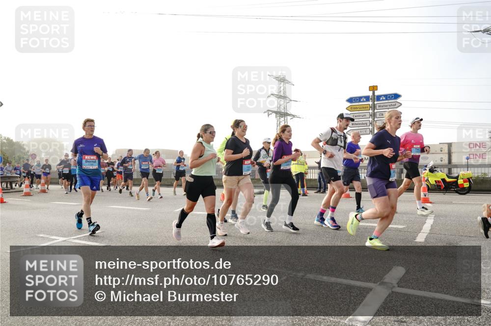 03.10.2026 - Köhlbrandbrückenlauf Michael Burmester http://msf.ph/oto/10765290 03.10.2026 09:19:37 Position 3 3, 14 meine-sportfotos.de