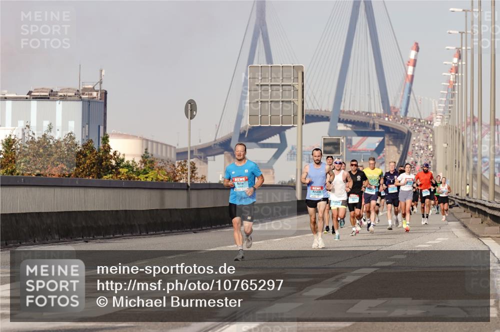 03.10.2026 - Köhlbrandbrückenlauf Michael Burmester http://msf.ph/oto/10765297 03.10.2026 09:42:44 Position 3  meine-sportfotos.de