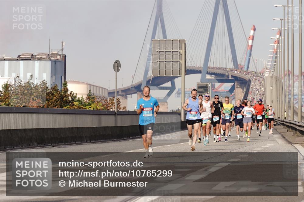 03.10.2026 - Köhlbrandbrückenlauf Michael Burmester http://msf.ph/oto/10765299 03.10.2026 09:42:44 Position 3  meine-sportfotos.de