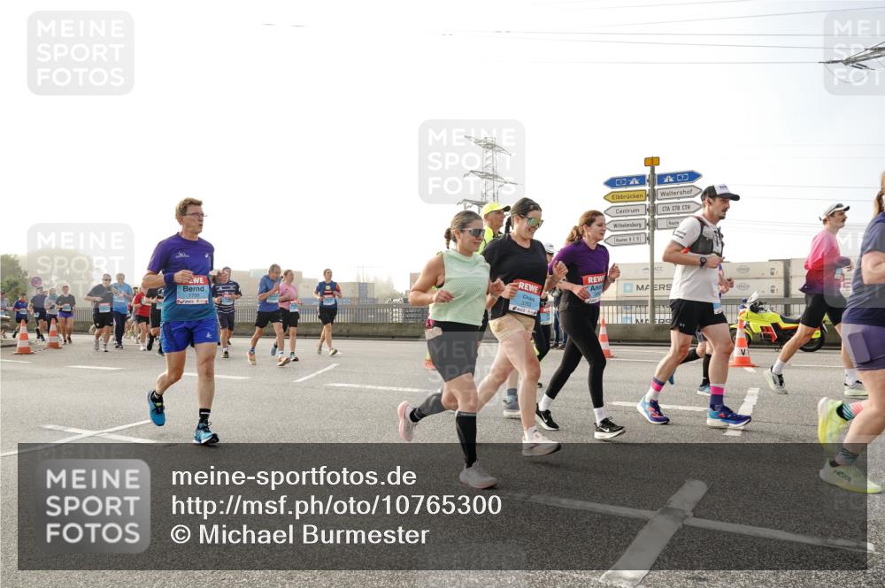 03.10.2026 - Köhlbrandbrückenlauf Michael Burmester http://msf.ph/oto/10765300 03.10.2026 09:19:37 Position 3 3753, 4 meine-sportfotos.de