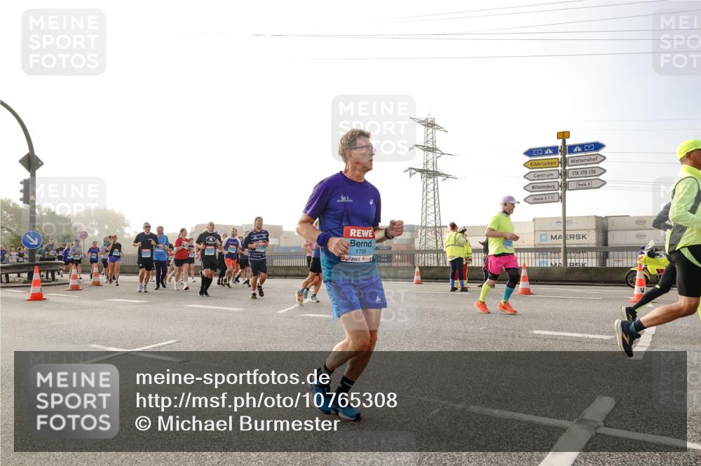 03.10.2026 - Köhlbrandbrückenlauf Michael Burmester http://msf.ph/oto/10765308 03.10.2026 09:19:38 Position 3 1799, 3 meine-sportfotos.de