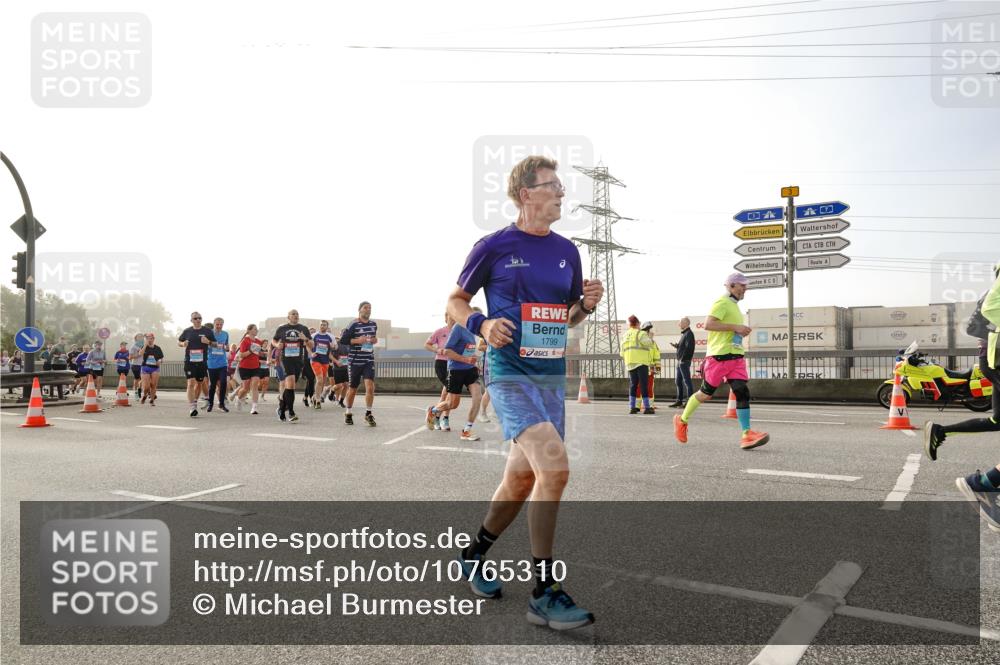 03.10.2026 - Köhlbrandbrückenlauf Michael Burmester http://msf.ph/oto/10765310 03.10.2026 09:19:38 Position 3 1799, 3 meine-sportfotos.de