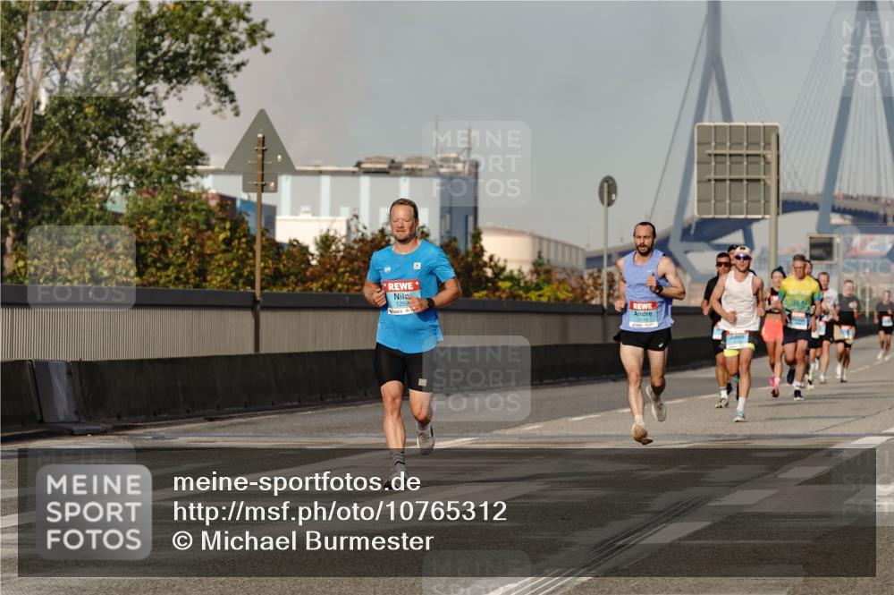 03.10.2026 - Köhlbrandbrückenlauf Michael Burmester http://msf.ph/oto/10765312 03.10.2026 09:42:50 Position 3 1259, 2149 meine-sportfotos.de