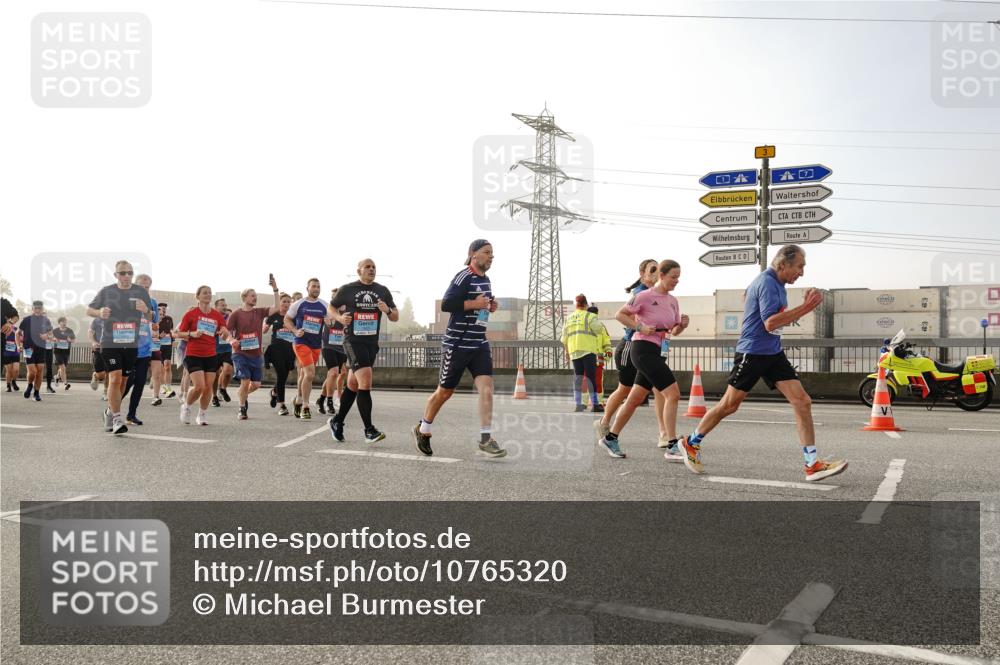 03.10.2026 - Köhlbrandbrückenlauf Michael Burmester http://msf.ph/oto/10765320 03.10.2026 09:19:40 Position 3  meine-sportfotos.de