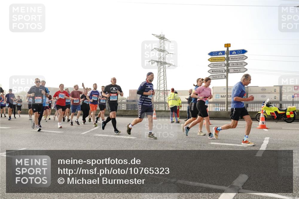 03.10.2026 - Köhlbrandbrückenlauf Michael Burmester http://msf.ph/oto/10765323 03.10.2026 09:19:40 Position 3 3 meine-sportfotos.de