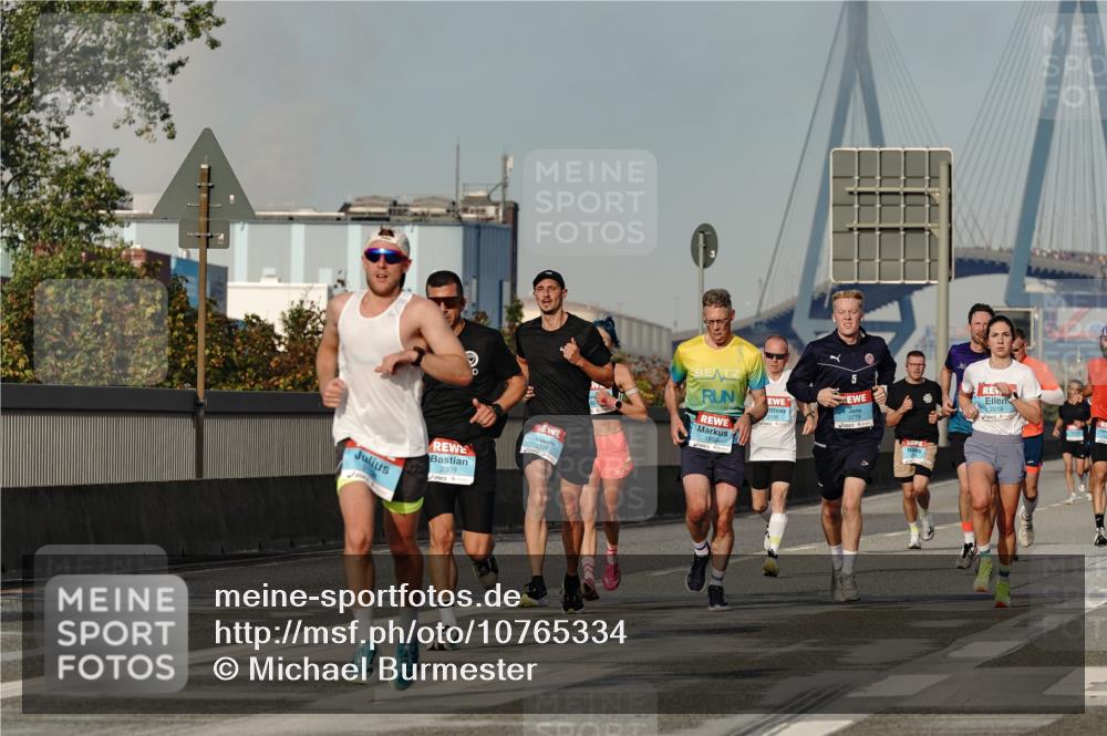 03.10.2026 - Köhlbrandbrückenlauf Michael Burmester http://msf.ph/oto/10765334 03.10.2026 09:42:57 Position 3 2309, 3706, 1803, 3779, 2218 meine-sportfotos.de