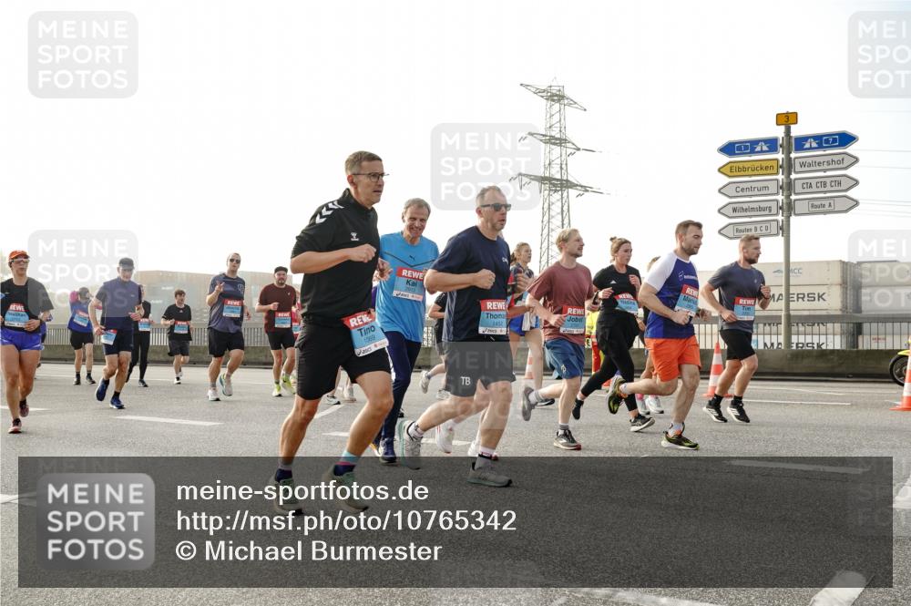 03.10.2026 - Köhlbrandbrückenlauf Michael Burmester http://msf.ph/oto/10765342 03.10.2026 09:19:42 Position 3 1452, 1069 meine-sportfotos.de