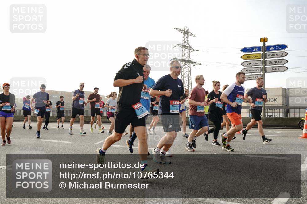 03.10.2026 - Köhlbrandbrückenlauf Michael Burmester http://msf.ph/oto/10765344 03.10.2026 09:19:42 Position 3 1069, 1452 meine-sportfotos.de