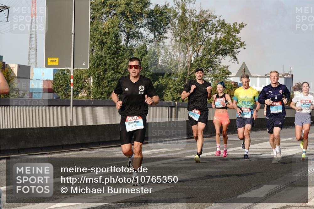 03.10.2026 - Köhlbrandbrückenlauf Michael Burmester http://msf.ph/oto/10765350 03.10.2026 09:43:03 Position 3 2309, 5, 2218, 3779 meine-sportfotos.de