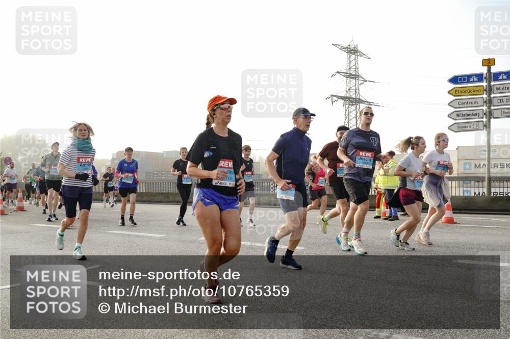 03.10.2026 - Köhlbrandbrückenlauf Michael Burmester http://msf.ph/oto/10765359 03.10.2026 09:19:44 Position 3 710, 2273, 3 meine-sportfotos.de