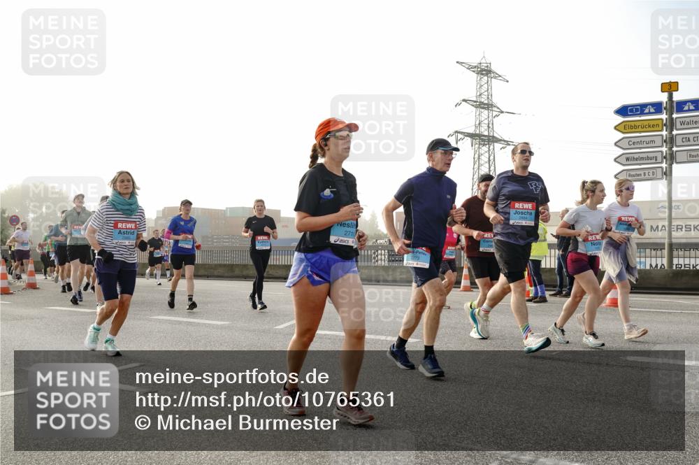 03.10.2026 - Köhlbrandbrückenlauf Michael Burmester http://msf.ph/oto/10765361 03.10.2026 09:19:44 Position 3 2710 meine-sportfotos.de