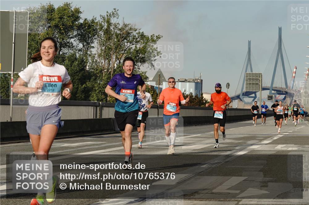 03.10.2026 - Köhlbrandbrückenlauf Michael Burmester http://msf.ph/oto/10765376 03.10.2026 09:43:08 Position 3 2218 meine-sportfotos.de