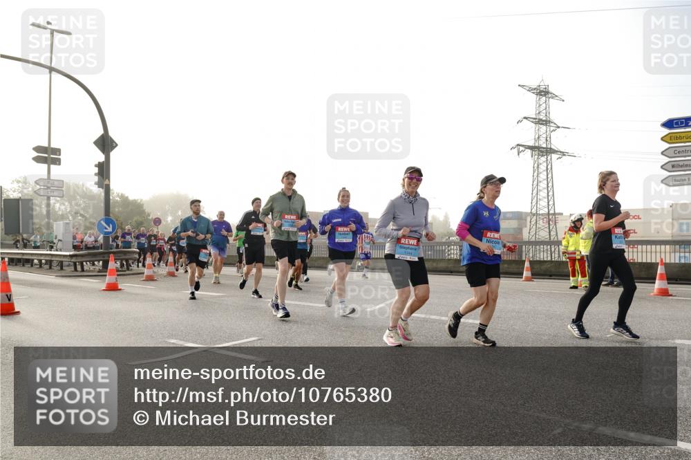 03.10.2026 - Köhlbrandbrückenlauf Michael Burmester http://msf.ph/oto/10765380 03.10.2026 09:19:46 Position 3 1344 meine-sportfotos.de
