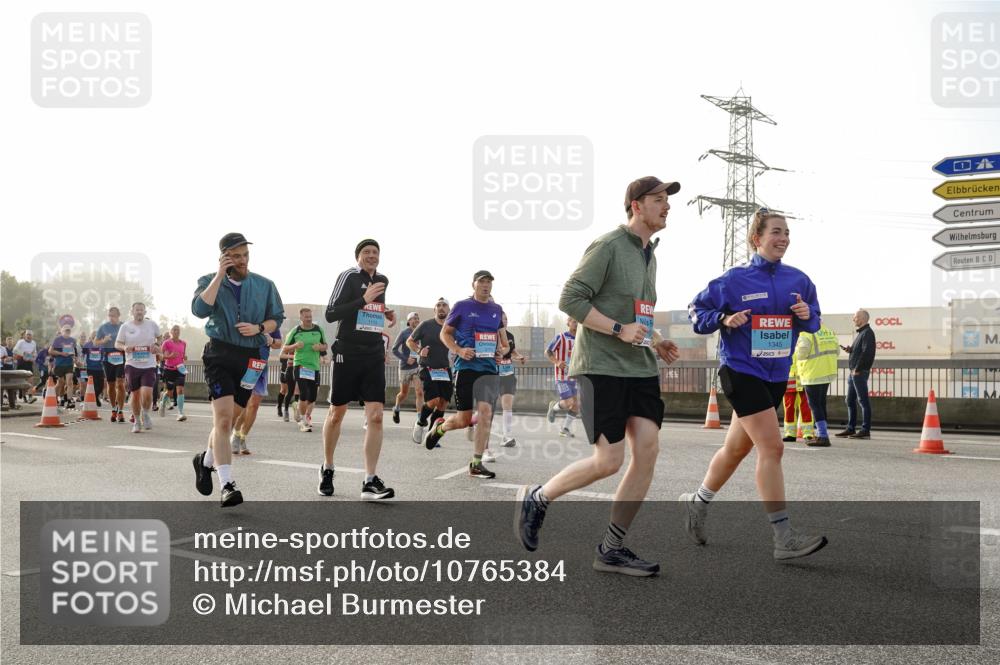 03.10.2026 - Köhlbrandbrückenlauf Michael Burmester http://msf.ph/oto/10765384 03.10.2026 09:19:48 Position 3 1345 meine-sportfotos.de