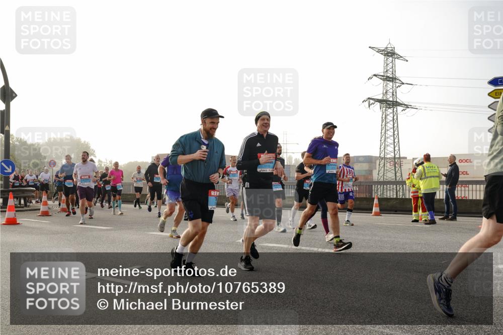 03.10.2026 - Köhlbrandbrückenlauf Michael Burmester http://msf.ph/oto/10765389 03.10.2026 09:19:48 Position 3 1113 meine-sportfotos.de