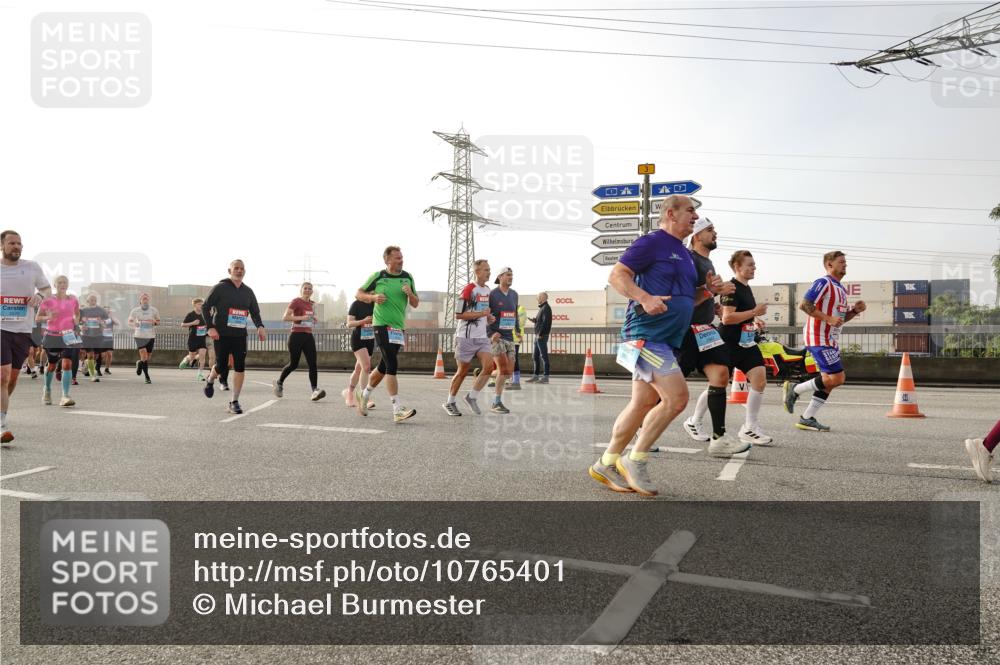 03.10.2026 - Köhlbrandbrückenlauf Michael Burmester http://msf.ph/oto/10765401 03.10.2026 09:19:51 Position 3 3 meine-sportfotos.de