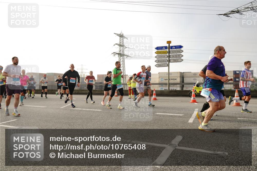 03.10.2026 - Köhlbrandbrückenlauf Michael Burmester http://msf.ph/oto/10765408 03.10.2026 09:19:51 Position 3 3 meine-sportfotos.de