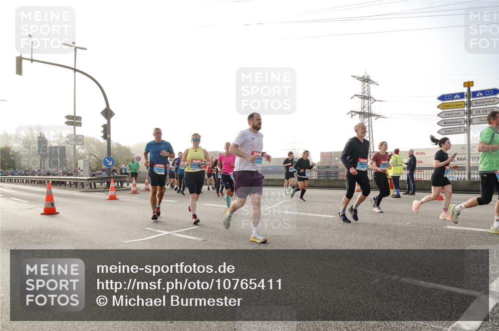 03.10.2026 - Köhlbrandbrückenlauf Michael Burmester http://msf.ph/oto/10765411 03.10.2026 09:19:52 Position 3  meine-sportfotos.de