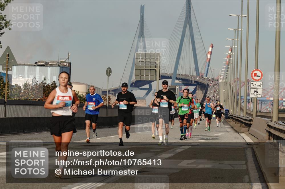 03.10.2026 - Köhlbrandbrückenlauf Michael Burmester http://msf.ph/oto/10765413 03.10.2026 09:43:17 Position 3 2656, 12, 5 meine-sportfotos.de