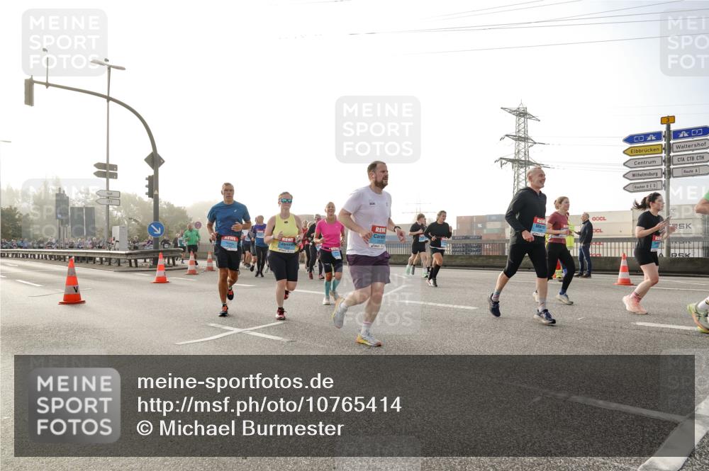 03.10.2026 - Köhlbrandbrückenlauf Michael Burmester http://msf.ph/oto/10765414 03.10.2026 09:19:52 Position 3  meine-sportfotos.de