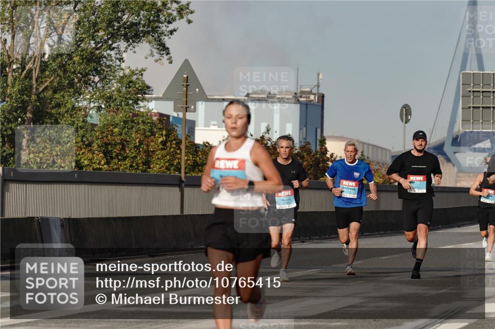 03.10.2026 - Köhlbrandbrückenlauf Michael Burmester http://msf.ph/oto/10765415 03.10.2026 09:43:18 Position 3 3791, 1712, 3864 meine-sportfotos.de