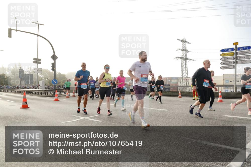 03.10.2026 - Köhlbrandbrückenlauf Michael Burmester http://msf.ph/oto/10765419 03.10.2026 09:19:52 Position 3 2570 meine-sportfotos.de