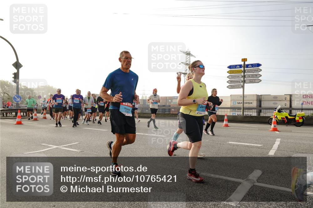 03.10.2026 - Köhlbrandbrückenlauf Michael Burmester http://msf.ph/oto/10765421 03.10.2026 09:19:53 Position 3 3767, 258, 3 meine-sportfotos.de