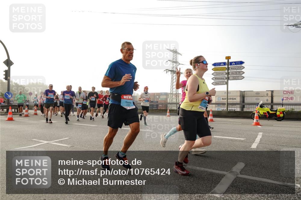 03.10.2026 - Köhlbrandbrückenlauf Michael Burmester http://msf.ph/oto/10765424 03.10.2026 09:19:53 Position 3 3767 meine-sportfotos.de