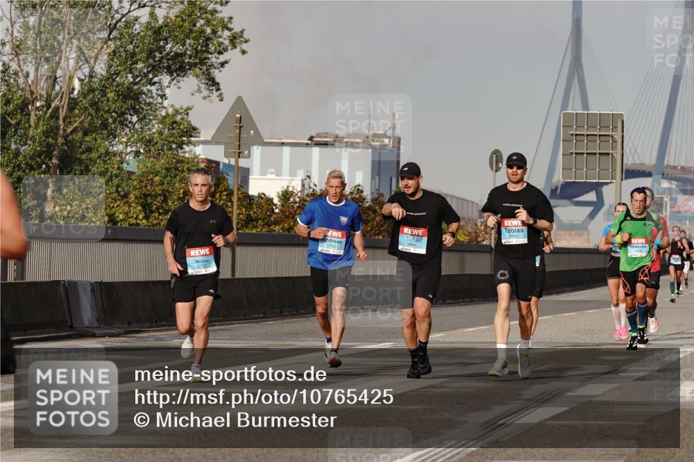 03.10.2026 - Köhlbrandbrückenlauf Michael Burmester http://msf.ph/oto/10765425 03.10.2026 09:43:21 Position 3 1712, 2656 meine-sportfotos.de