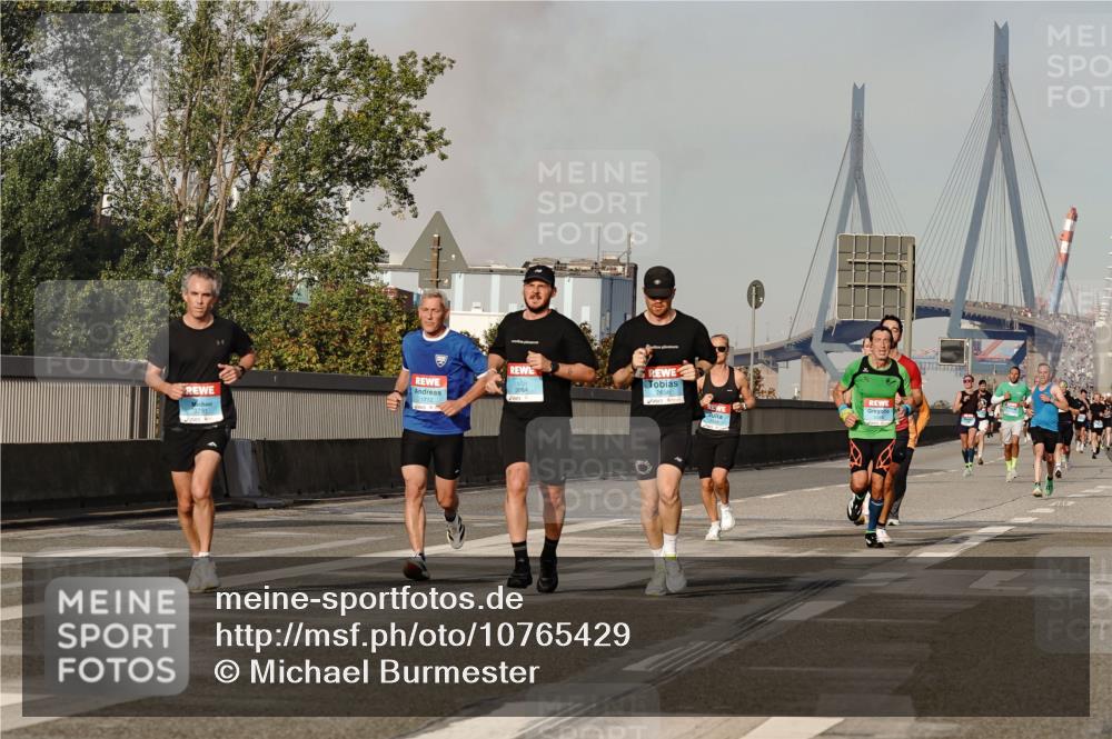 03.10.2026 - Köhlbrandbrückenlauf Michael Burmester http://msf.ph/oto/10765429 03.10.2026 09:43:23 Position 3 3791, 1712, 2656 meine-sportfotos.de