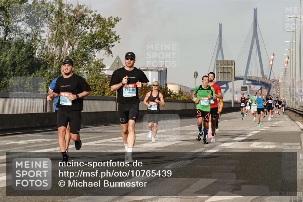 03.10.2026 - Köhlbrandbrückenlauf Michael Burmester http://msf.ph/oto/10765439 03.10.2026 09:43:25 Position 3 2656 meine-sportfotos.de