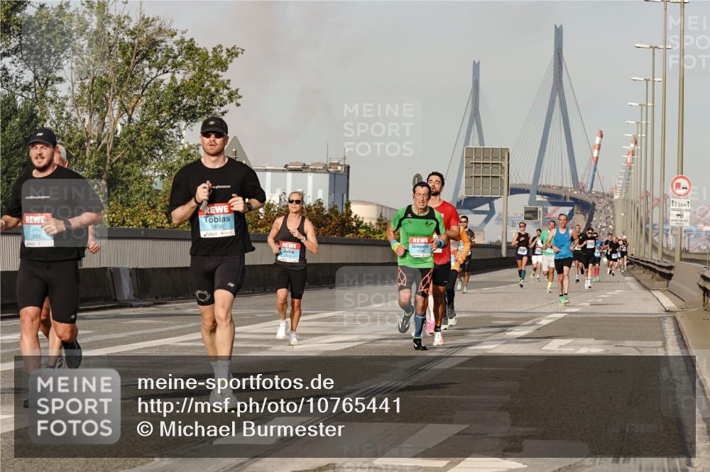 03.10.2026 - Köhlbrandbrückenlauf Michael Burmester http://msf.ph/oto/10765441 03.10.2026 09:43:26 Position 3 3864, 2656, 12, 5 meine-sportfotos.de