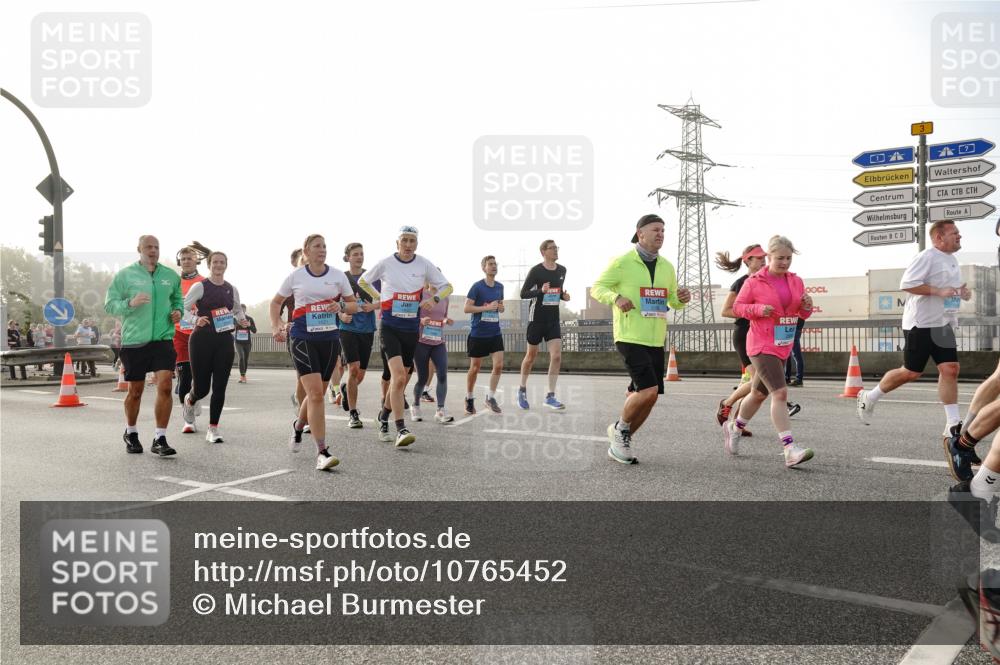 03.10.2026 - Köhlbrandbrückenlauf Michael Burmester http://msf.ph/oto/10765452 03.10.2026 09:19:57 Position 3  meine-sportfotos.de