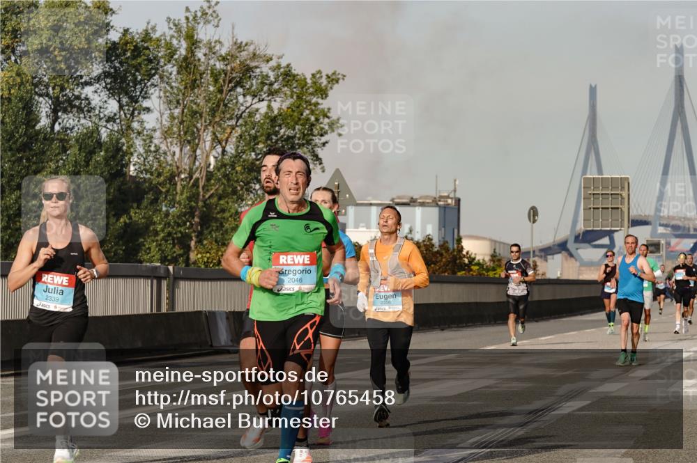 03.10.2026 - Köhlbrandbrückenlauf Michael Burmester http://msf.ph/oto/10765458 03.10.2026 09:43:30 Position 3 2339, 2046, 2356 meine-sportfotos.de