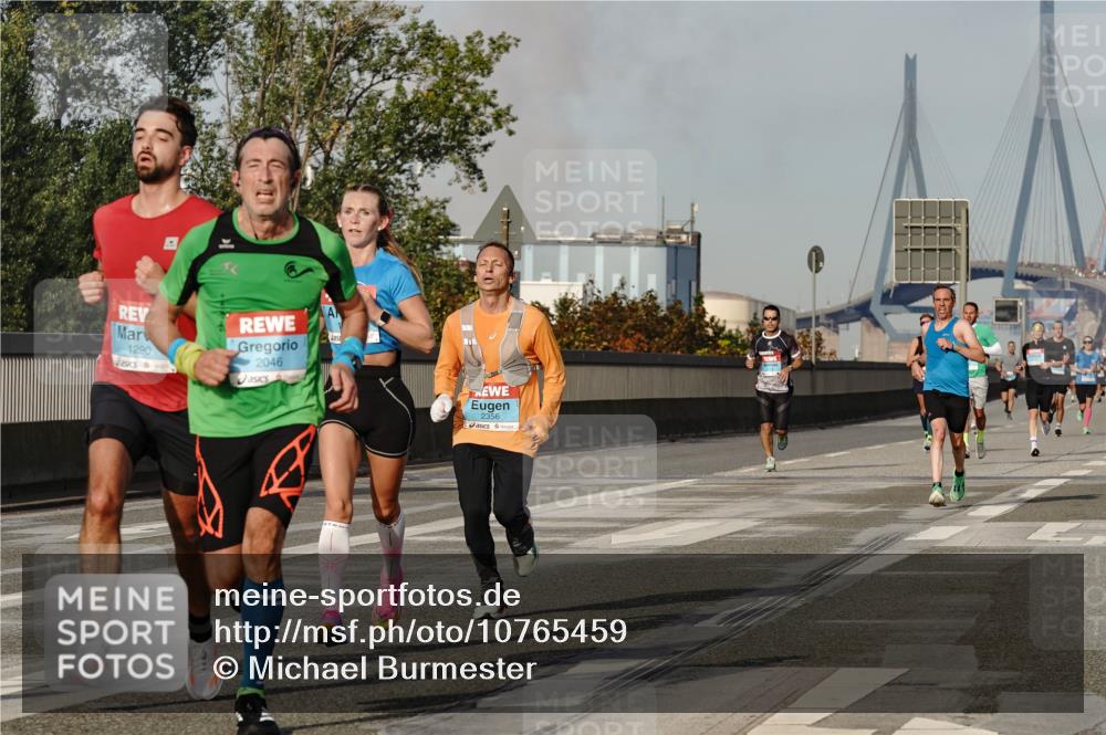 03.10.2026 - Köhlbrandbrückenlauf Michael Burmester http://msf.ph/oto/10765459 03.10.2026 09:43:31 Position 3 1290, 2046, 2356 meine-sportfotos.de