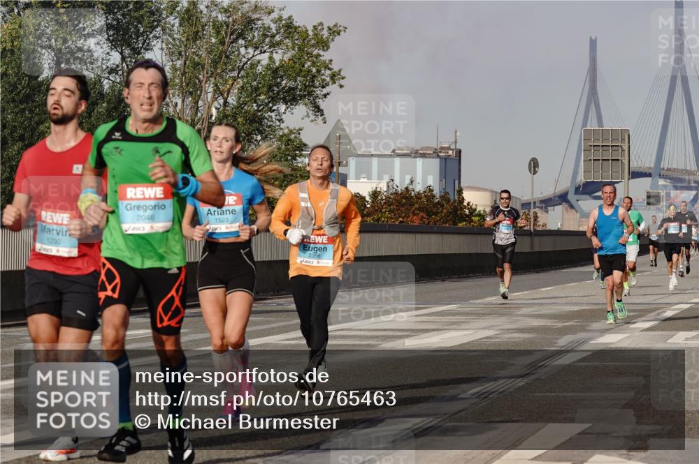 03.10.2026 - Köhlbrandbrückenlauf Michael Burmester http://msf.ph/oto/10765463 03.10.2026 09:43:31 Position 3 1290, 2046, 1523, 2356 meine-sportfotos.de