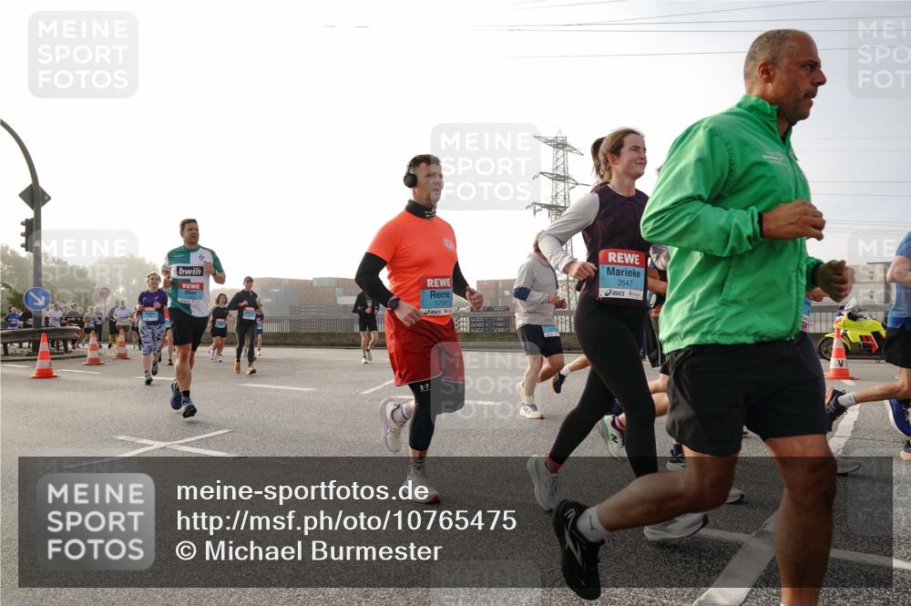 03.10.2026 - Köhlbrandbrückenlauf Michael Burmester http://msf.ph/oto/10765475 03.10.2026 09:20:00 Position 3 1769, 2647 meine-sportfotos.de