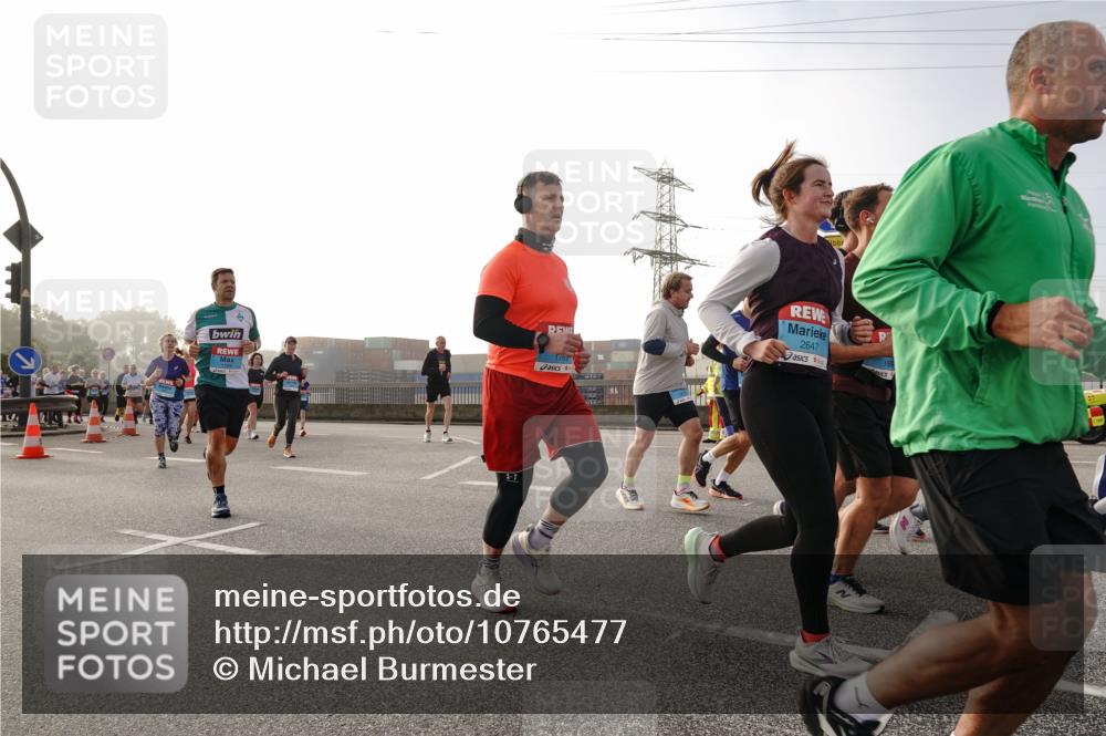03.10.2026 - Köhlbrandbrückenlauf Michael Burmester http://msf.ph/oto/10765477 03.10.2026 09:20:00 Position 3 1769, 2647, 1889 meine-sportfotos.de