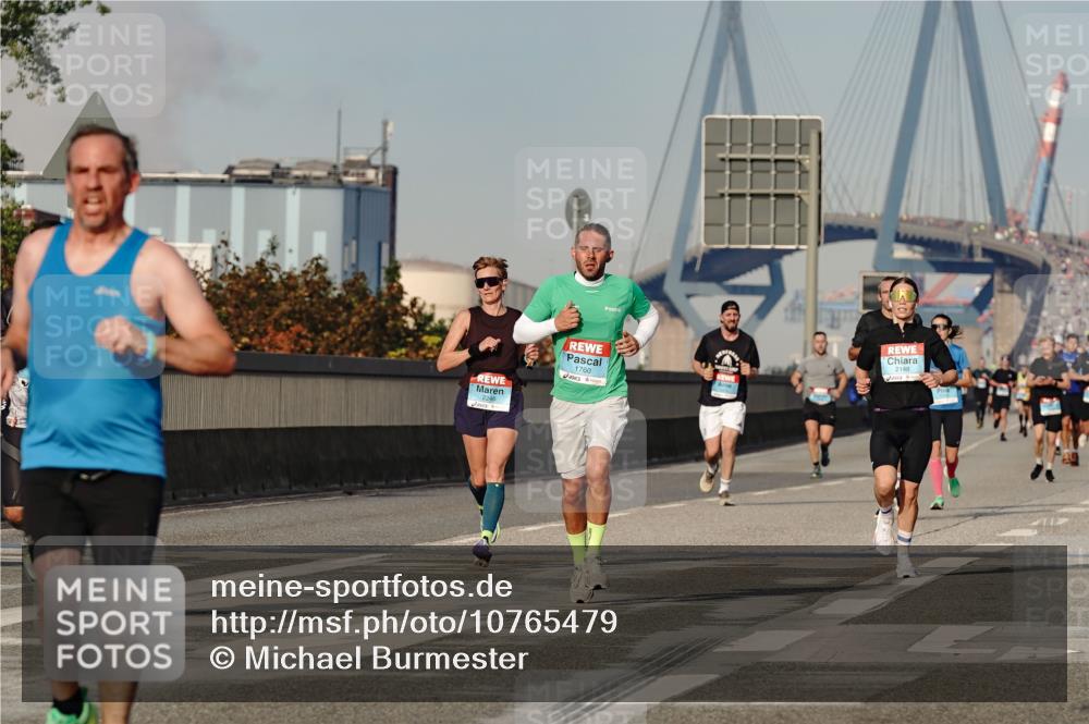 03.10.2026 - Köhlbrandbrückenlauf Michael Burmester http://msf.ph/oto/10765479 03.10.2026 09:43:36 Position 3 1760, 2148 meine-sportfotos.de