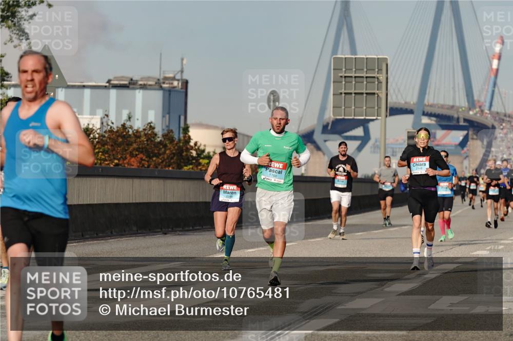 03.10.2026 - Köhlbrandbrückenlauf Michael Burmester http://msf.ph/oto/10765481 03.10.2026 09:43:36 Position 3 2246, 1760 meine-sportfotos.de