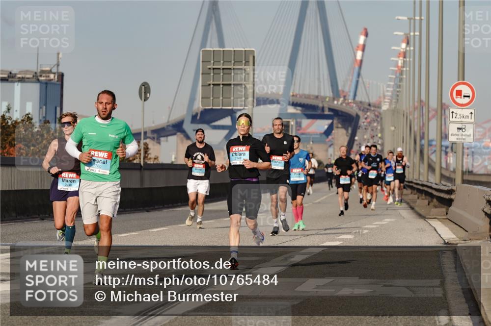 03.10.2026 - Köhlbrandbrückenlauf Michael Burmester http://msf.ph/oto/10765484 03.10.2026 09:43:38 Position 3 2246, 760, 2148, 2197, 12, 5 meine-sportfotos.de
