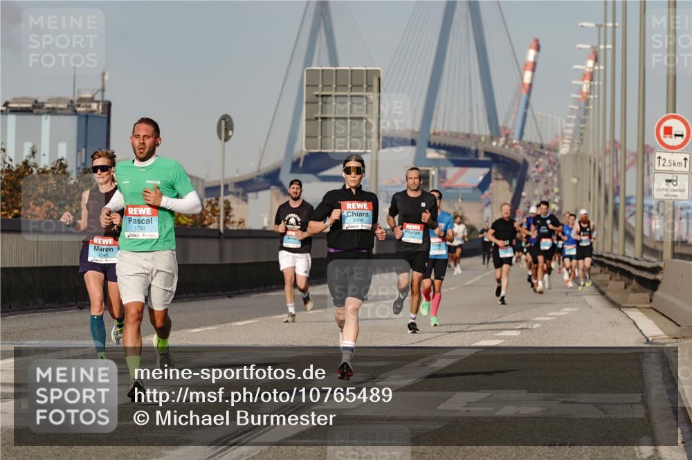 03.10.2026 - Köhlbrandbrückenlauf Michael Burmester http://msf.ph/oto/10765489 03.10.2026 09:43:38 Position 3 2246, 1760, 2148, 12, 5 meine-sportfotos.de