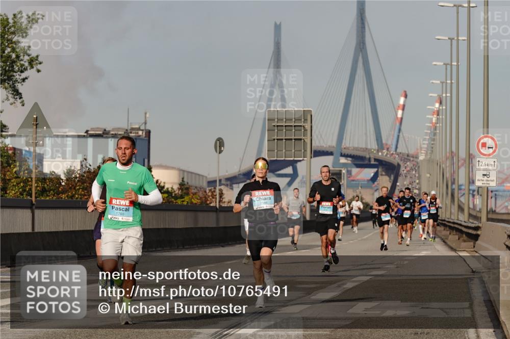 03.10.2026 - Köhlbrandbrückenlauf Michael Burmester http://msf.ph/oto/10765491 03.10.2026 09:43:39 Position 3 1760, 12, 5 meine-sportfotos.de