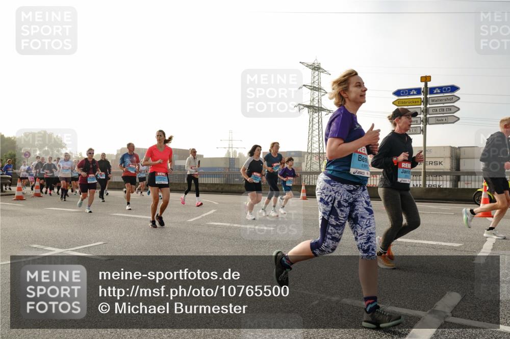 03.10.2026 - Köhlbrandbrückenlauf Michael Burmester http://msf.ph/oto/10765500 03.10.2026 09:20:03 Position 3 1393 meine-sportfotos.de