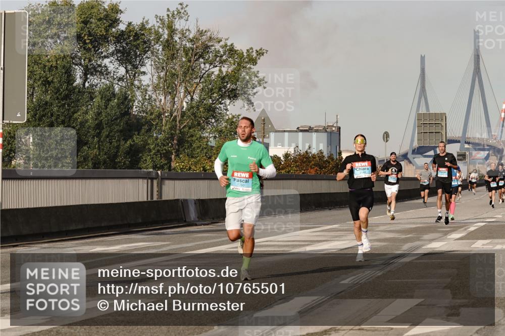 03.10.2026 - Köhlbrandbrückenlauf Michael Burmester http://msf.ph/oto/10765501 03.10.2026 09:43:41 Position 3 1760 meine-sportfotos.de