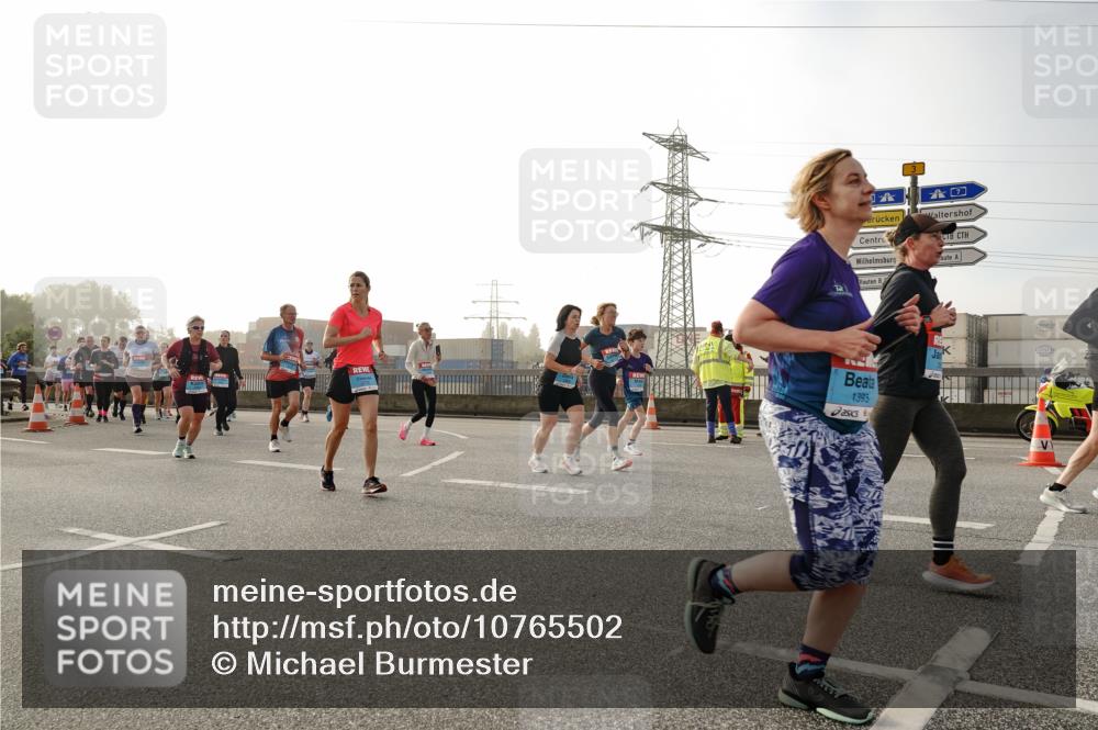 03.10.2026 - Köhlbrandbrückenlauf Michael Burmester http://msf.ph/oto/10765502 03.10.2026 09:20:03 Position 3 3, 1393 meine-sportfotos.de