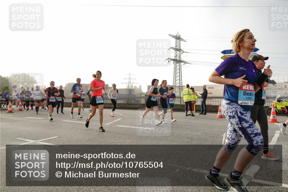 03.10.2026 - Köhlbrandbrückenlauf Michael Burmester http://msf.ph/oto/10765504 03.10.2026 09:20:03 Position 3 1393 meine-sportfotos.de