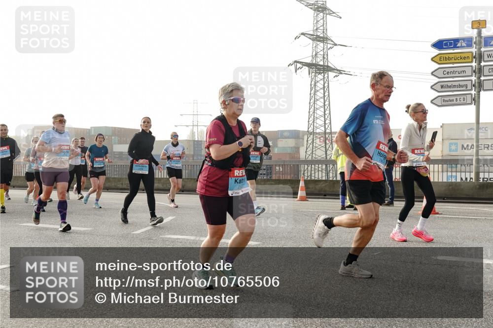 03.10.2026 - Köhlbrandbrückenlauf Michael Burmester http://msf.ph/oto/10765506 03.10.2026 09:20:05 Position 3 29 meine-sportfotos.de