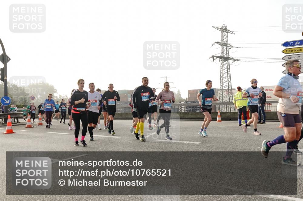 03.10.2026 - Köhlbrandbrückenlauf Michael Burmester http://msf.ph/oto/10765521 03.10.2026 09:20:07 Position 3  meine-sportfotos.de