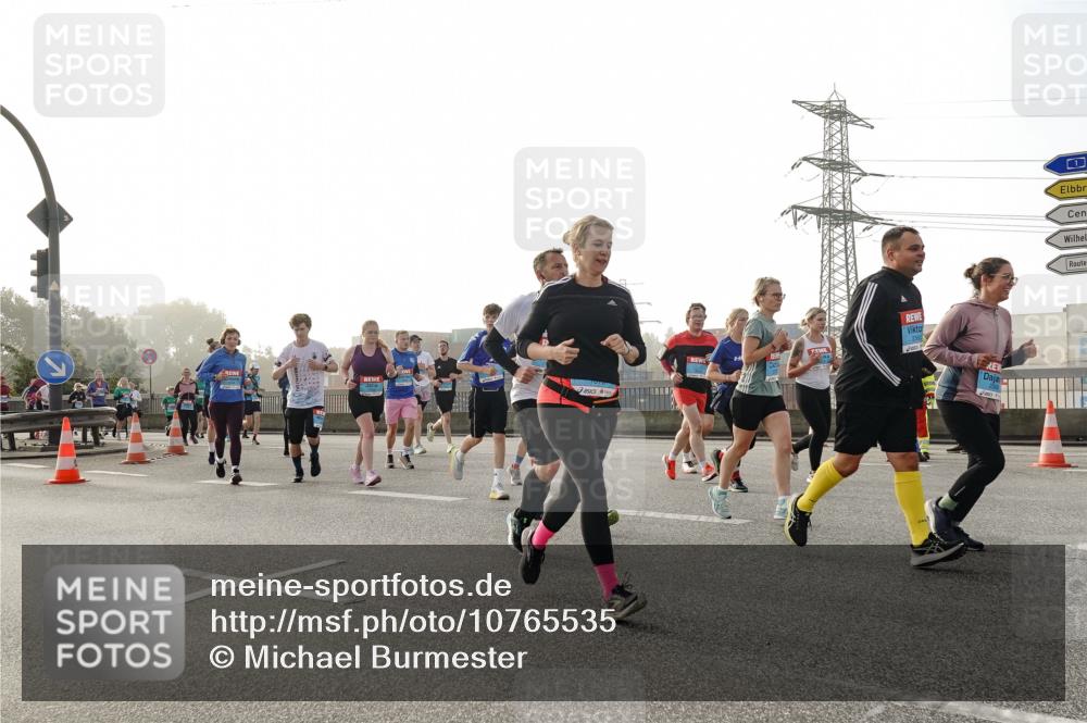 03.10.2026 - Köhlbrandbrückenlauf Michael Burmester http://msf.ph/oto/10765535 03.10.2026 09:20:09 Position 3 1 meine-sportfotos.de